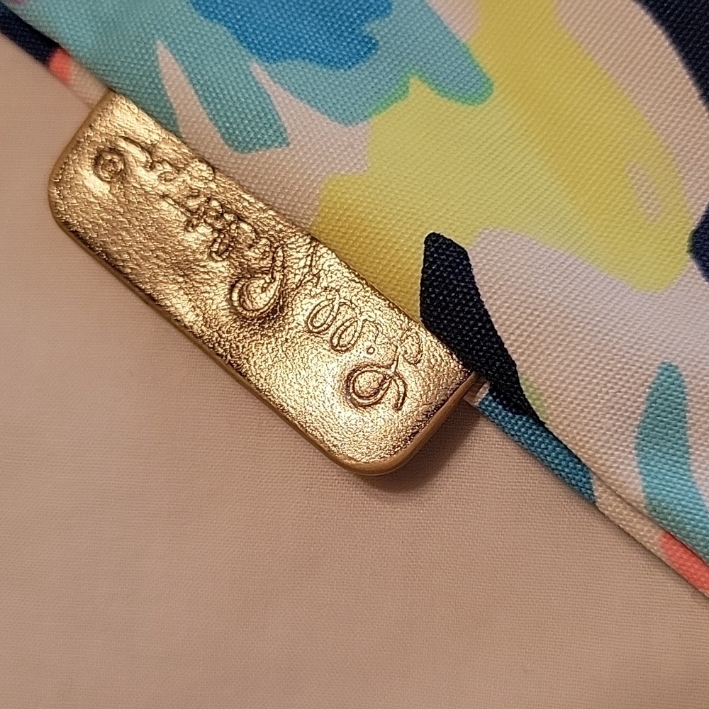 Lilly Pulitzer drawstring bag...great for beach, workout or shopping. NWT - Picture 3 of 8